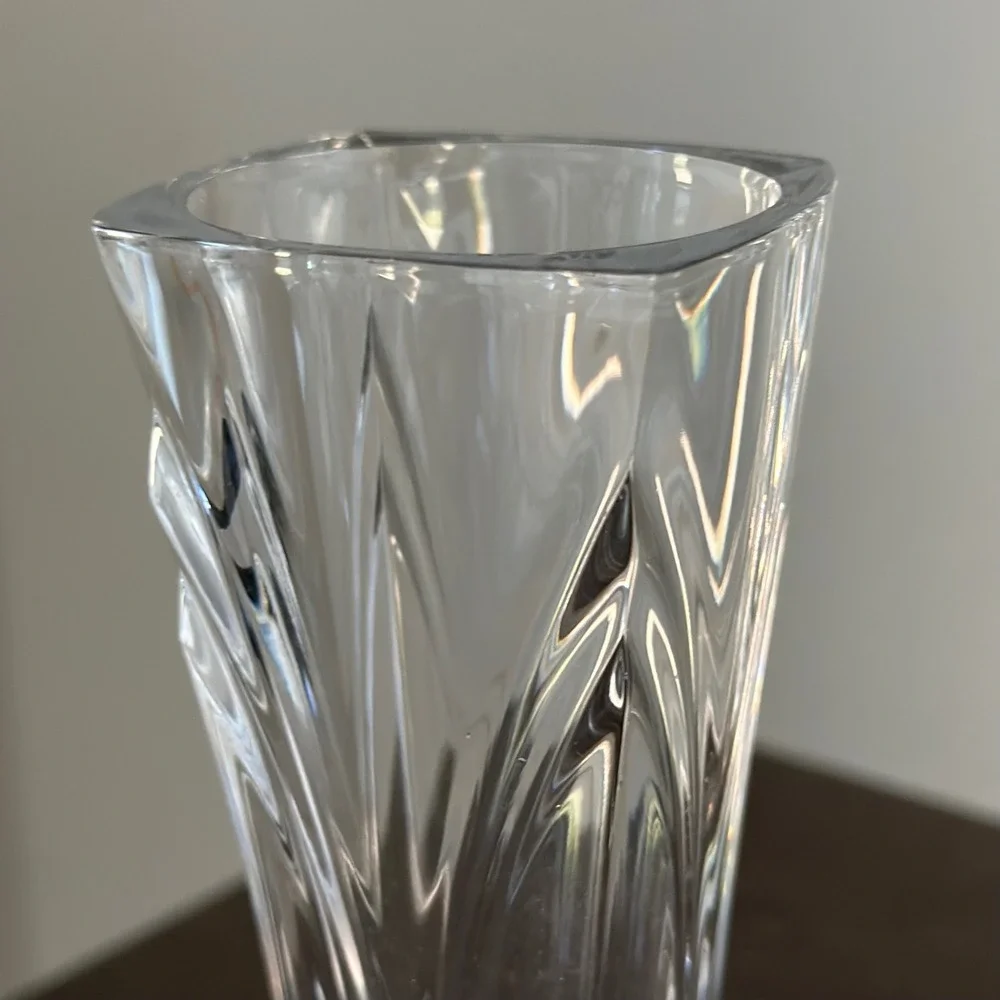 Cristal d'Arques Chatelet 24% lead Crystal Swirl Bud Vase Small Square Top 6.5